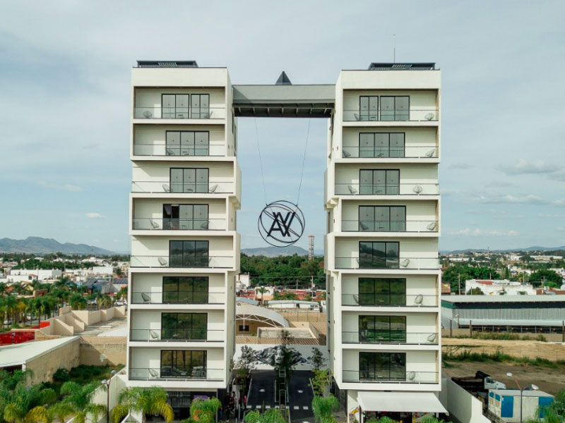 AUTÉNTICO VERTICAL ZONA REAL AUTÉNTICO VERTICAL ZONA REAL