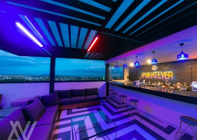 AUTÉNTICO VERTICAL ZONA REAL